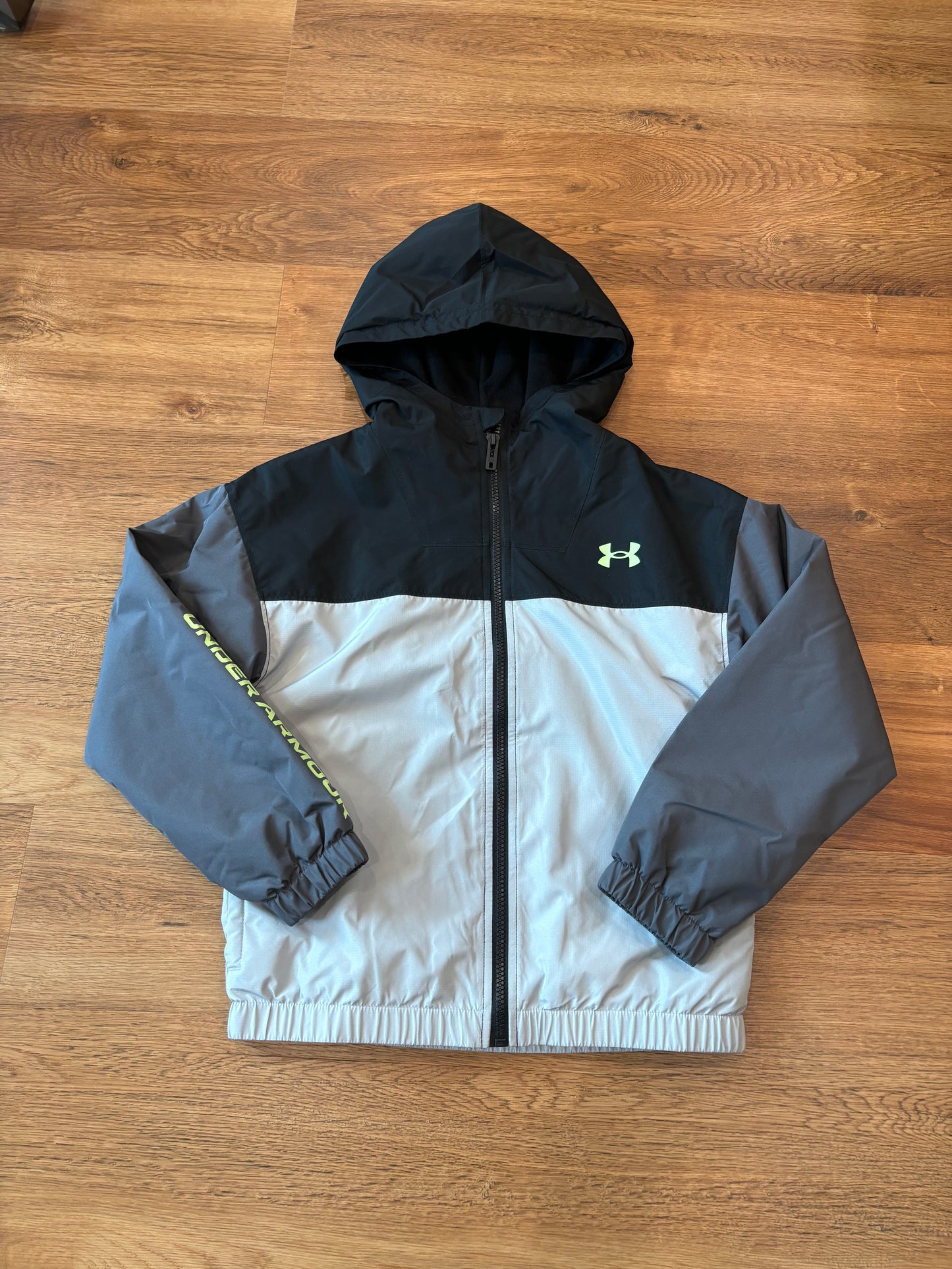 UA Castlerock Windbreaker - The Swanky Shack