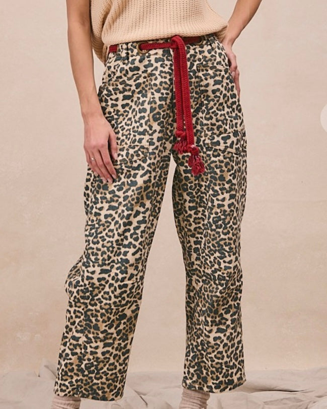 Leo Red  Barrel Jean