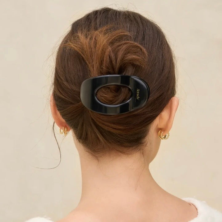 Medium Black Flat Cloud Clip - The Swanky Shack