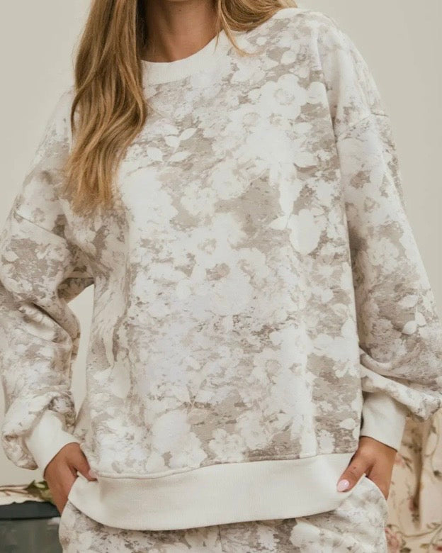 Floral Wash Pullover