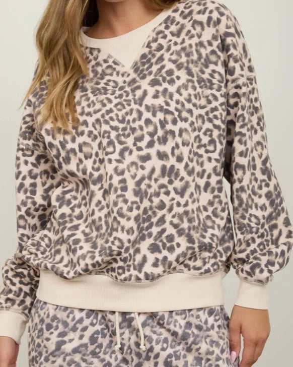 Leopard Pullover