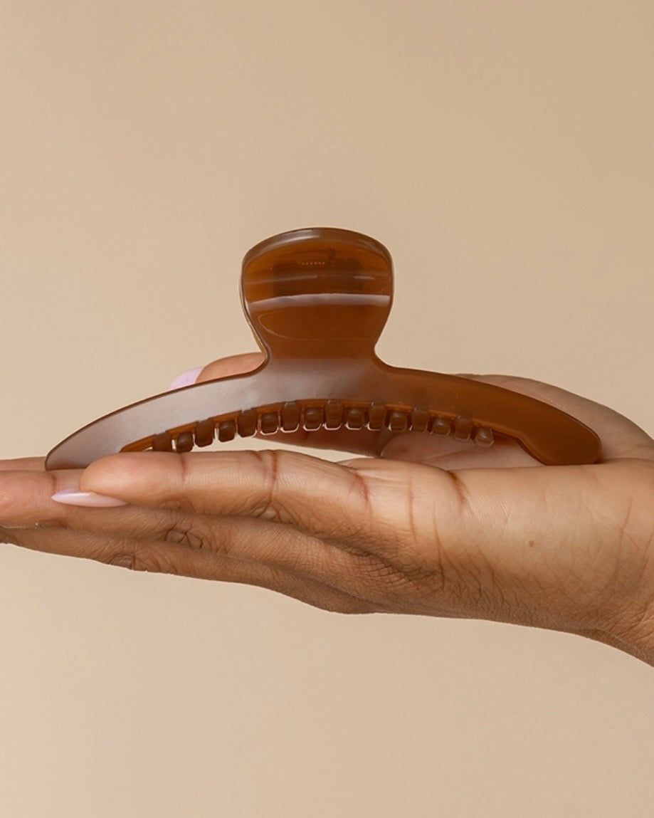 Mocha Arched Claw Clip